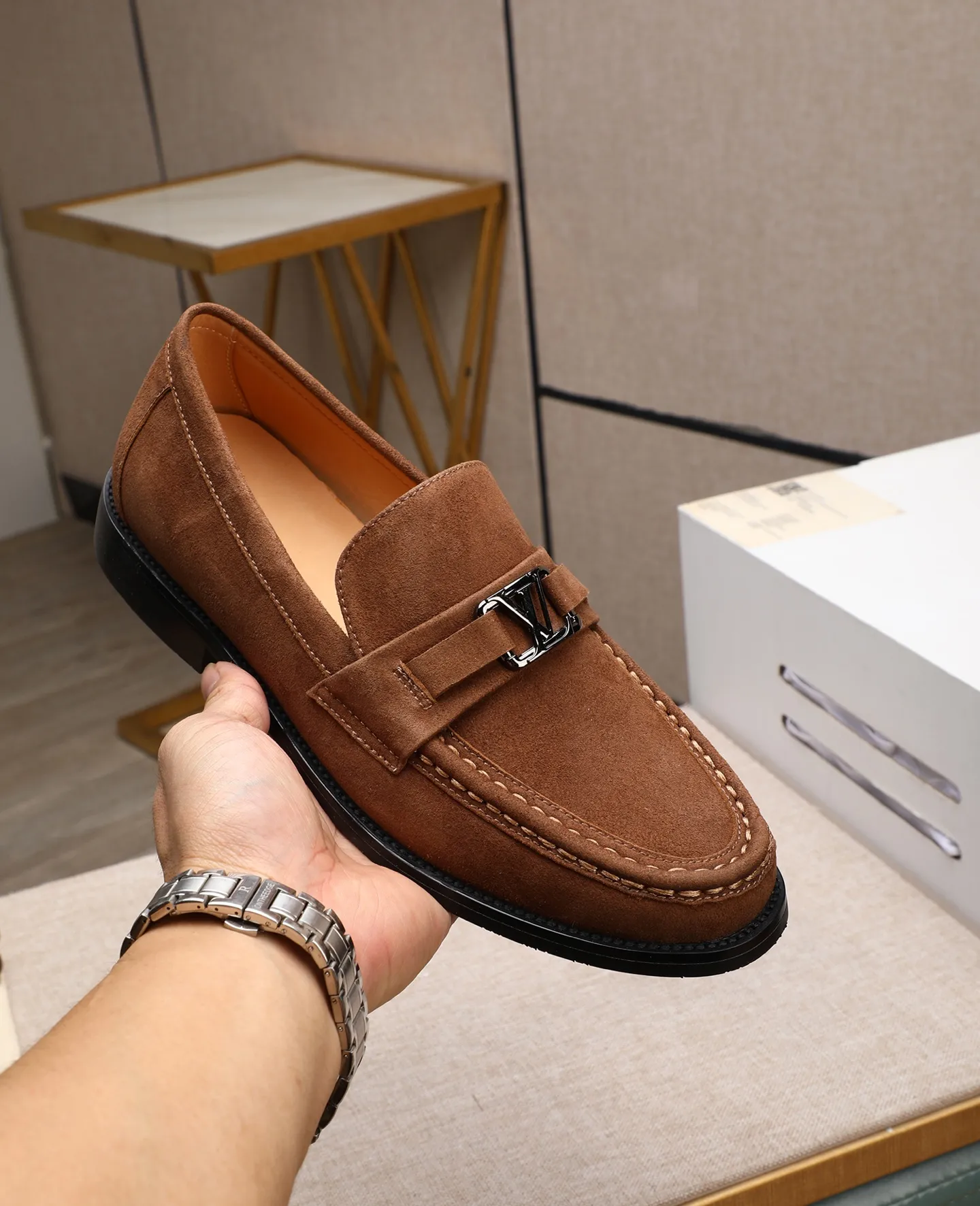 Men's shoes 💰480 📛📛(Niuli) high-end [LOUIS VUITTON】Louis Vuitton official website synchronizes new products👟Milan fashion catwalk style🇰🇾🇰🇾LV house logo, celebrity style, a must-have for fashionistas⚠️First-layer calfskin➕Cowhide lining➕Official website original original outsole👞Number 38-44